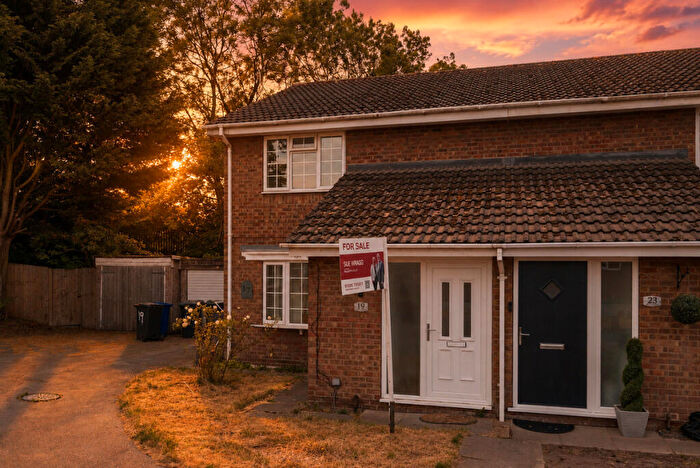 2 Bedroom Flat For Sale In Eland Close, Doncaster, DN11