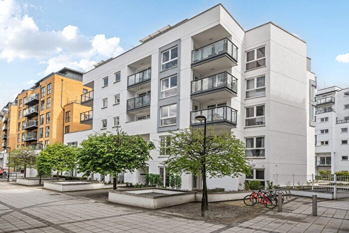 1 Bedroom Flat For Sale In Osiers Road, Putney, London, SW18