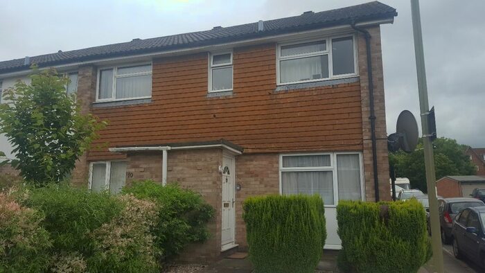 2 Bedroom End Of Terrace House To Rent In Lynn Close, Oxford, OX3