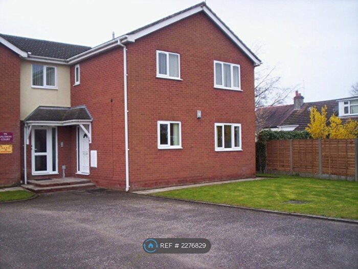 2 Bedroom Flat To Rent In Smithy Green, Formby, L37