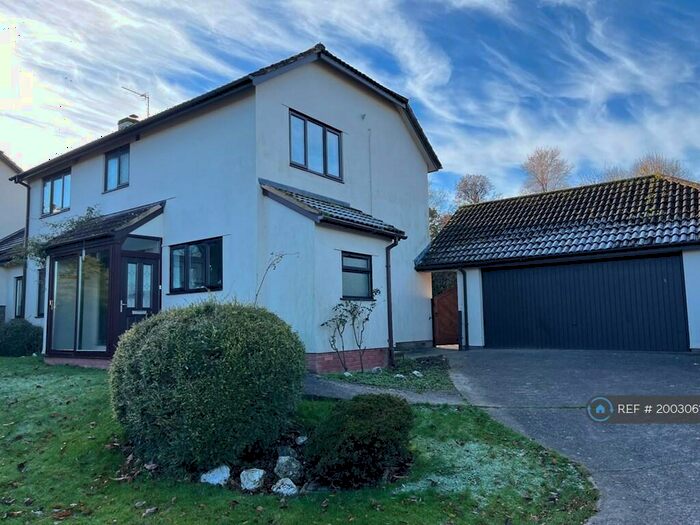 4 Bedroom Detached House To Rent In Orchard Close, Upton Pyne, Exeter, EX5