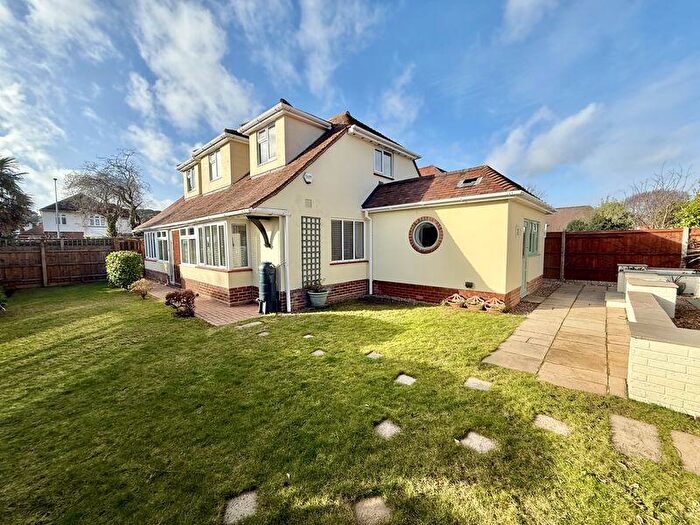 3 Bedroom Detached House To Rent In Broadway, Bournemouth, BH6