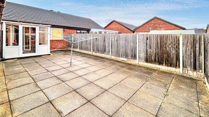 2 Bedroom Semi-Detached Bungalow For Sale In Woburn Avenue, Lincoln, LN1