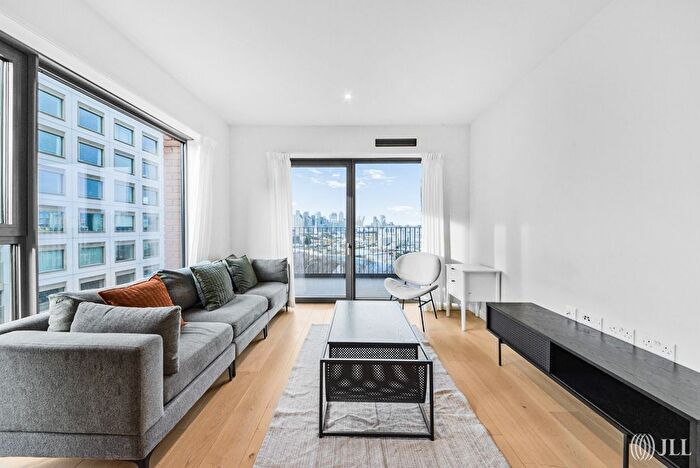 2 Bedroom Flat For Sale In Royal Crest Avenue, London, E16