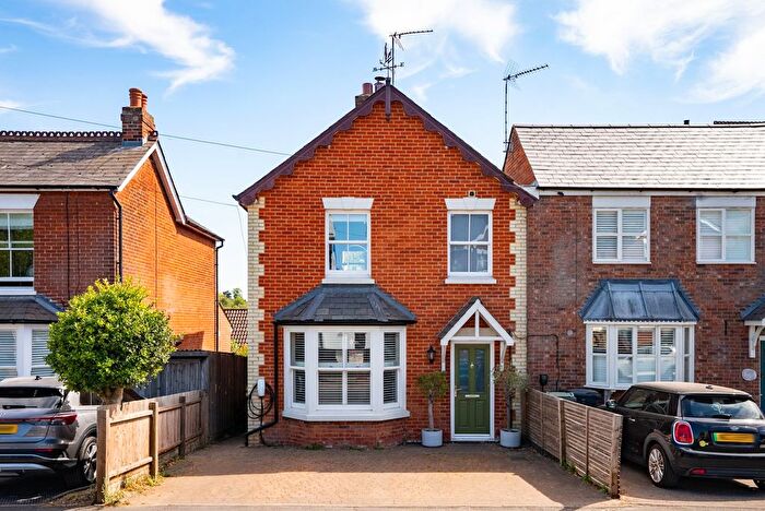 4 Bedroom Semi-Detached House For Sale In Ashdon Road, Saffron Walden, CB10