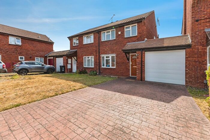 3 Bedroom Semi-Detached House For Sale In Easington Drive, Lower Earley, Reading, RG6