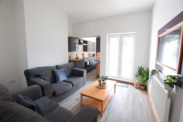 4 Bedroom Terraced House To Rent In Gresham Street - Student House - /, LN1