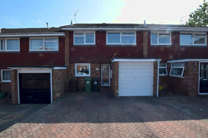 3 Bedroom Property To Rent In Luddenham Close, Maidstone, ME14