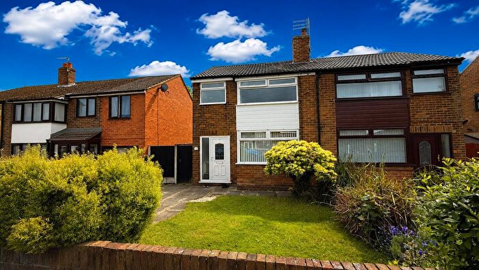 3 Bedroom Semi Detached House For Sale In St. Winifred Road, Rainhill, L35