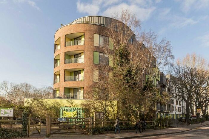 2 Bedroom Flat To Rent In Bollo Lane, London W4