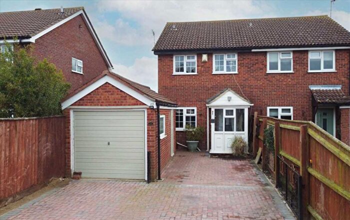 3 Bedroom Semi Detached House For Sale In Trinity Close, Kesgrave, IP5
