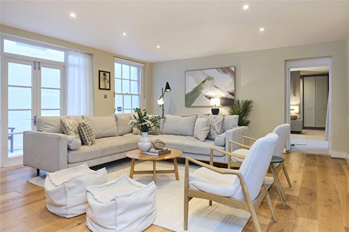 3 Bedroom Flat For Sale In Strathearn Place, London, W2