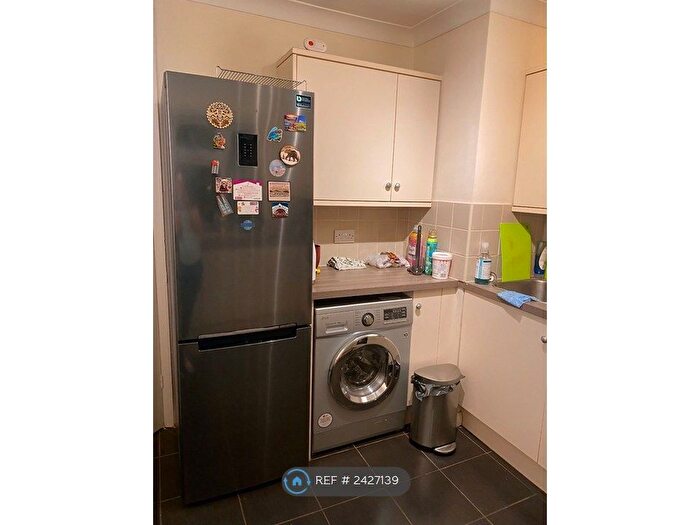 1 Bedroom Flat To Rent In Higham Road, Woodford Green, IG8