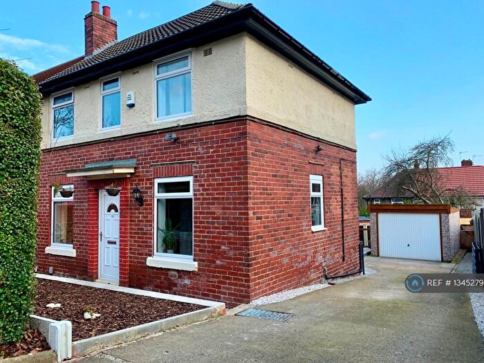 2 Bedroom End Of Terrace House To Rent In Crowder Crescent, Sheffield, S5