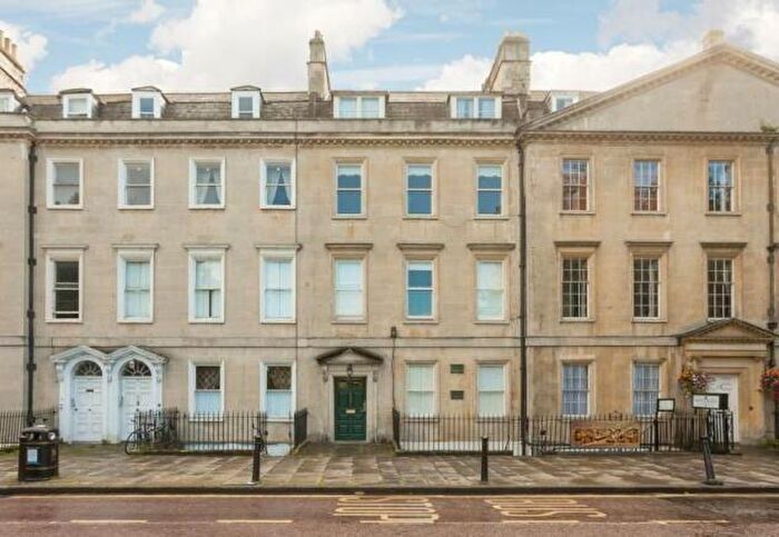 1 Bedroom Apartment To Rent In North Parade, Bath, BA2