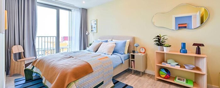 1 Bedroom Flat To Rent In Westfield Avenue, Stratford, London, E20