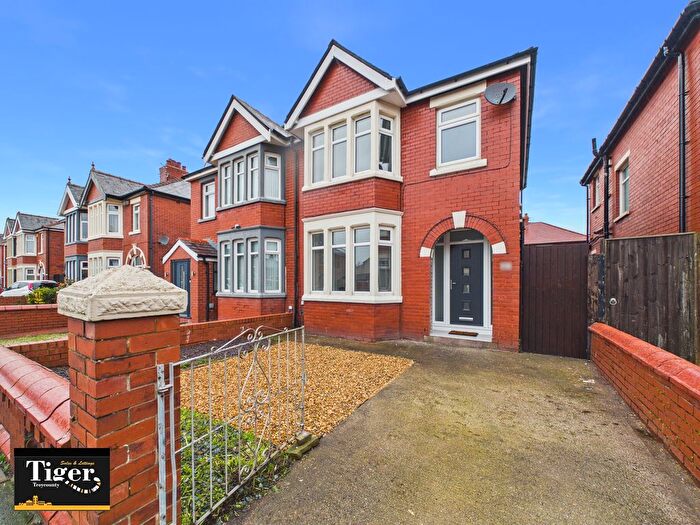 3 Bedroom Semi-detached House For Sale In St. Martins Road, Blackpool, FY4