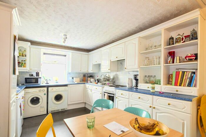 1 Bedroom Maisonette To Rent In Caldecote Street, Newport Pagnell, MK16