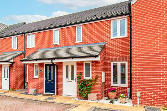 2 Bedroom Terraced House For Sale In Roger Croft Drive, Thatcham, Berkshire, RG19
