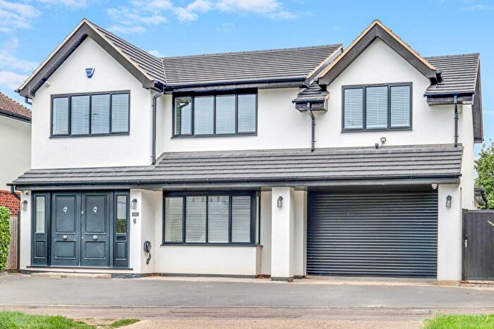 5 Bedroom Detached House For Sale In Burlescoombe Road, Thorpe Bay, SS1