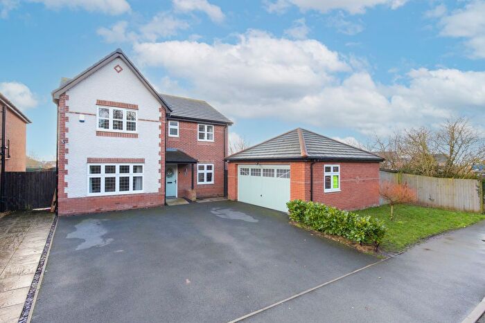 4 Bedroom Detached House For Sale In Moss Lane, Farington Moss, PR26