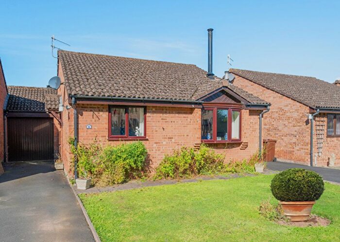 2 Bedroom Bungalow For Sale In Godsons Close, Tenbury Wells, WR15