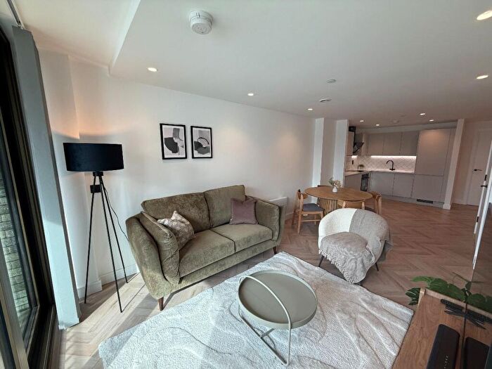 2 Bedroom Apartment To Rent In Lomax Building, Lomax Street, M1