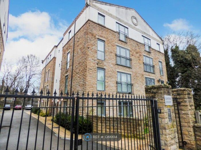 2 Bedroom Flat To Rent In Cunliffe Road, West Yorkshire, BD8