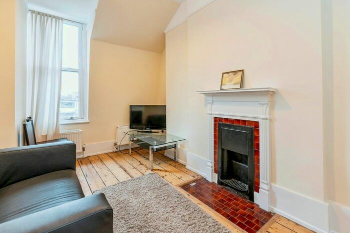 1 Bedroom Flat To Rent In Gray's Inn Road, London, WC1X