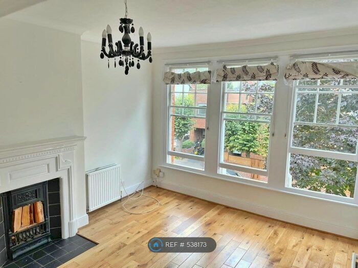 2 Bedroom Flat To Rent In Woodland Rise, London, N10