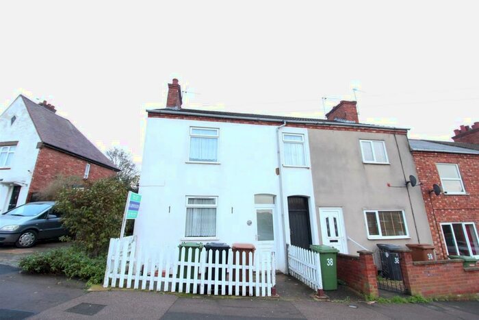 3 Bedroom End Of Terrace House To Rent In Weavers Road Wellingborough Northants, NN8