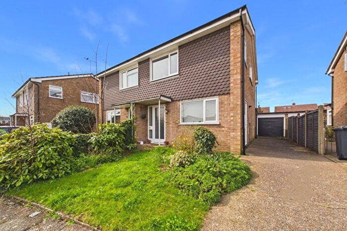 3 Bedroom Property For Sale In Starfield Close, Ipswich, IP4