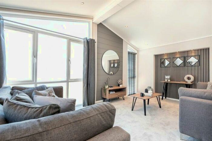 2 Bedroom Park Home For Sale In , Mulberry Court, Picket Piece, Andover, Hampshire, SP11