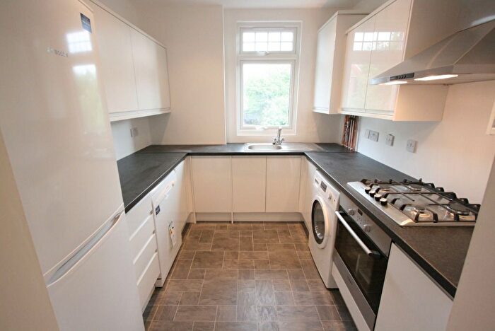 2 Bedroom Property To Rent In Cunningham Park, Harrow, HA1