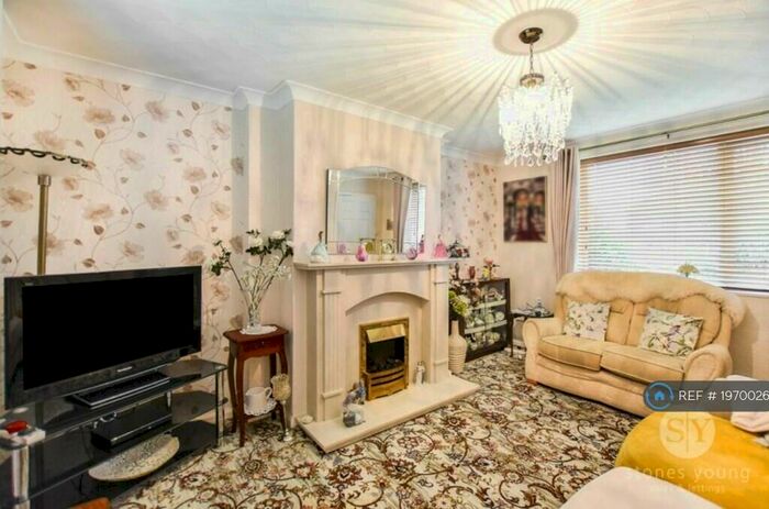 2 Bedroom Semi-Detached House To Rent In Maricourt Avenue, Blackburn, BB1