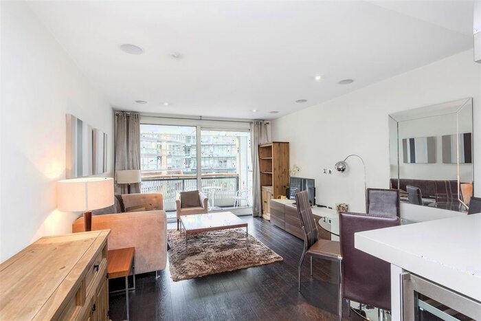 2 Bedroom Flat To Rent In Bramah House, Grosvenor Waterside, Gatliff Road, Chelsea, London, SW1W