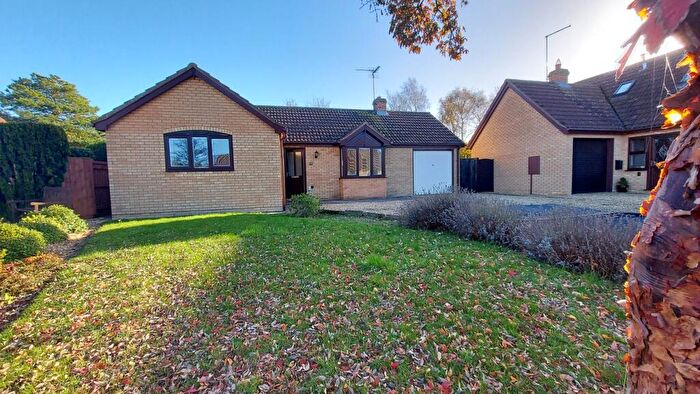 2 Bedroom Bungalow For Sale In Orchard Close, Morton, Bourne, PE10