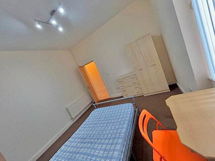 10 Bedroom House To Rent In Llanbleddian Gardens, Cardiff(City), CF24