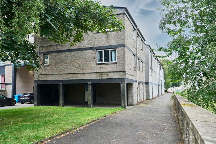 2 Bedroom Apartment For Sale In Gordon Place, Camelon, Falkirk, FK1
