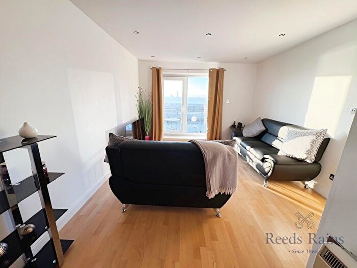 2 Bedroom Apartment To Rent In Waterloo Road, Liverpool, Merseyside, L3