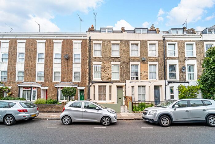 1 Bedroom Flat For Sale In Arthur Road, Holloway, London, N7