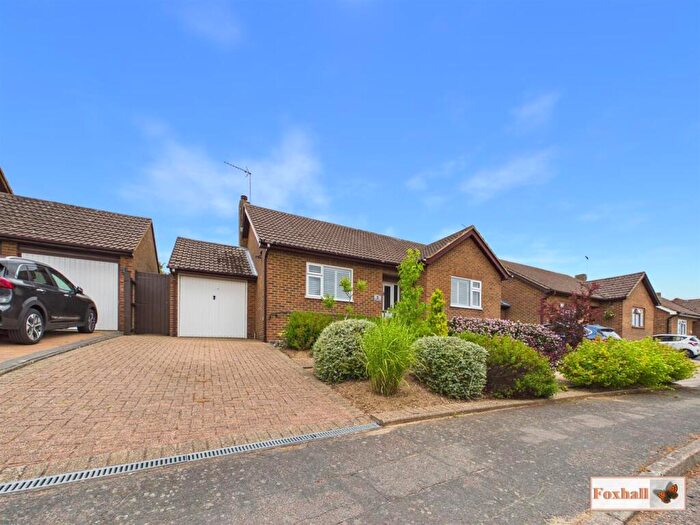 2 Bedroom Detached Bungalow For Sale In Sandpit Close, Rushmere St. Andrew, Ipswich, IP4