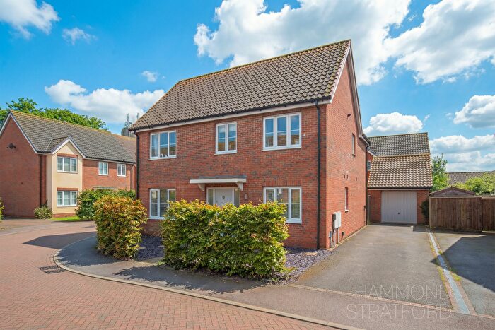 4 Bedroom Detached House For Sale In Serotine Avenue, Hethersett, NR9