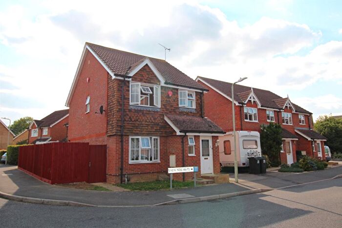 3 Bedroom Detached House For Sale In Wood Lane, Kingsnorth, Ashford, TN23