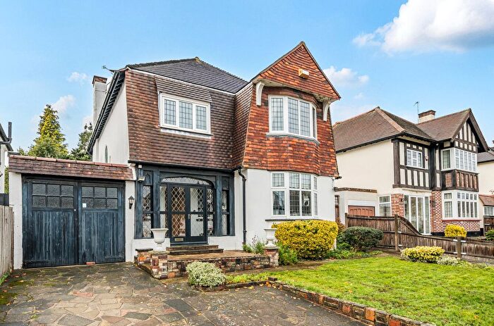 4 Bedroom Detached House For Sale In Beadon Road, Bromley, BR2