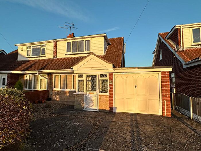 3 Bedroom House To Rent In Clifton Drive, Sprotbrough, DN5