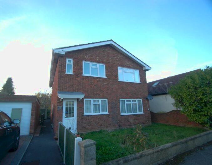 2 Bedroom Maisonette To Rent In Townsend Road, Ashford, TW15