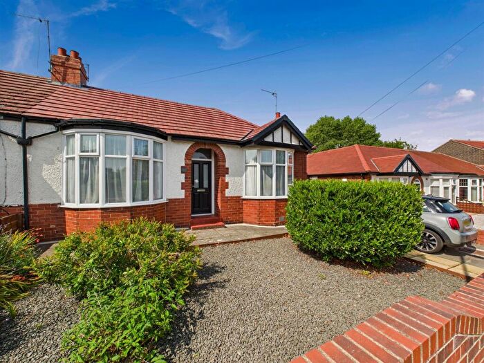 2 Bedroom Semi-Detached Bungalow To Rent In Brantwood Avenue, Monkseaton, NE25