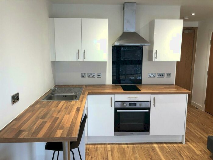 Flat To Rent In Manchester Waters, Pomona Strand, Old Trafford, Manchester, M16