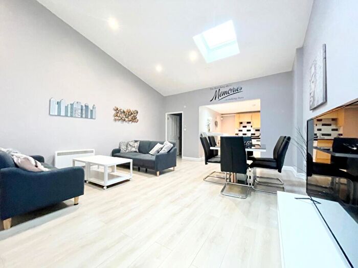 2 Bedroom Flat To Rent In Ambrose Street, Cheltenham, GL50